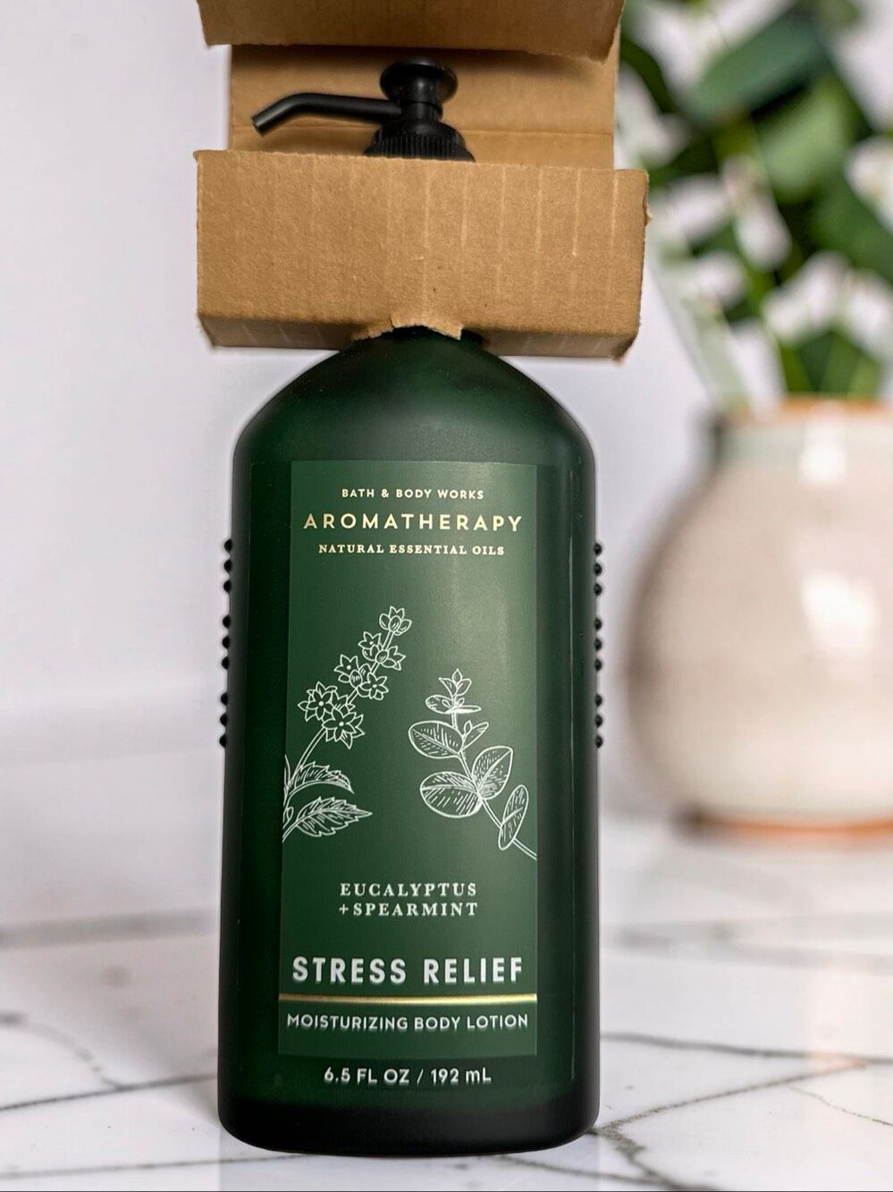 BBW Bath & Body Works Aromatherapy Eucalyptus & Spearmint Body Lotion 6.5 oz - Picture 3 of 3